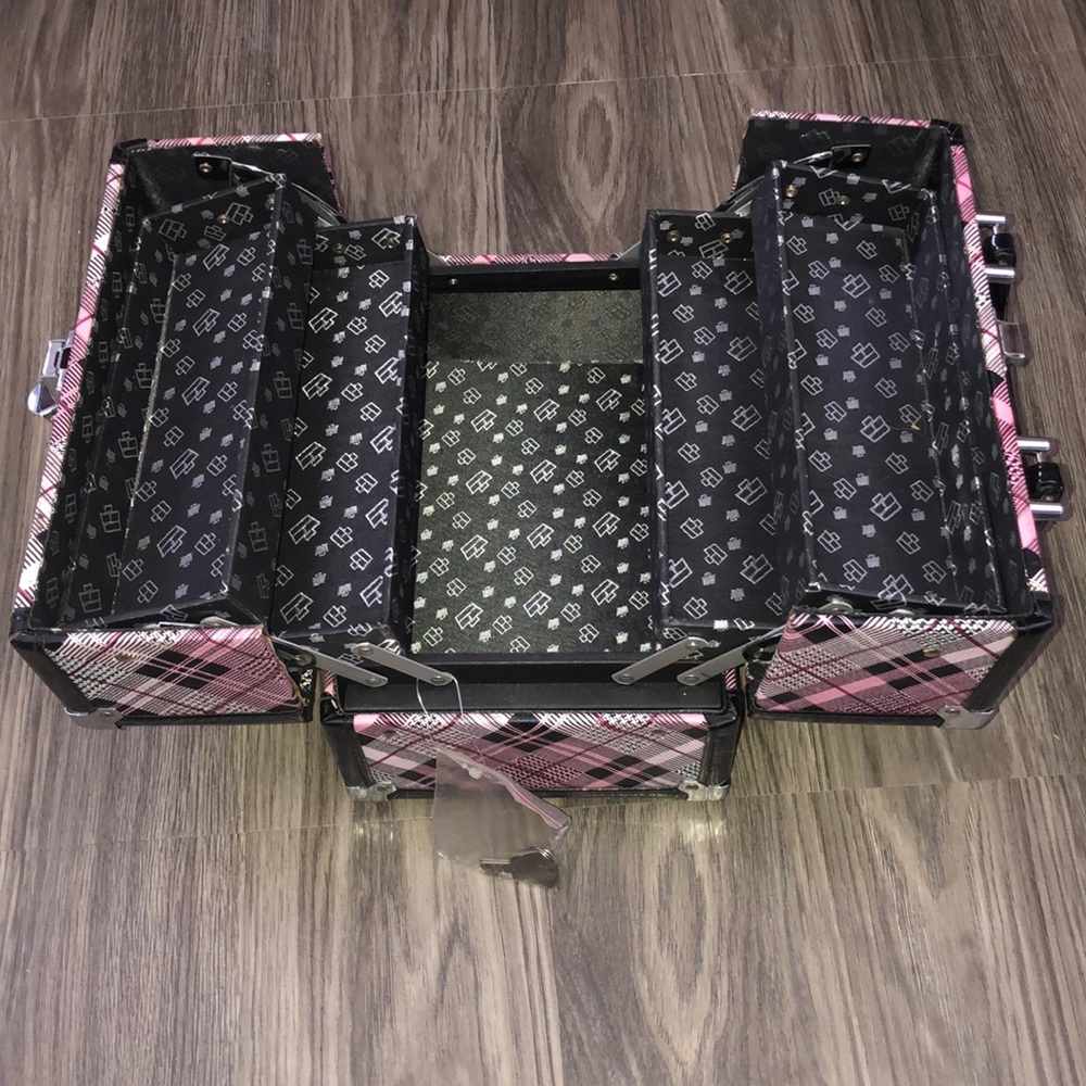 Caboodles Train case - Picture 2 of 3